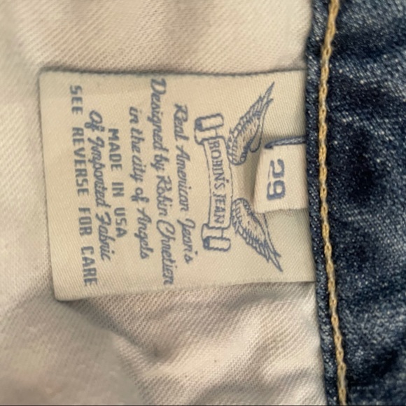 Robin’s Jean (Marilyn Cut) - Picture 6 of 7